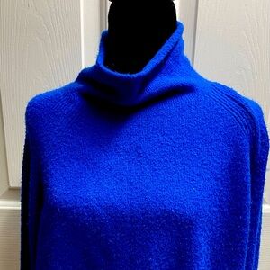 Beautiful cozy sweater